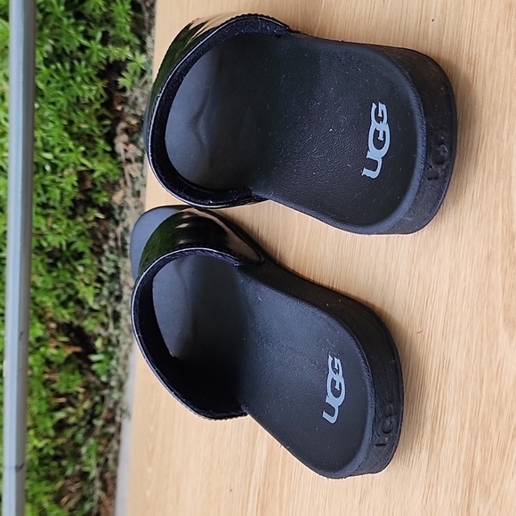 UGG Black Glitter Slides Comfortable Sandals Sn 1116688K Size 5 - Picture 4 of 8